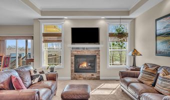 16657 Sandstone Cir, Basehor, KS 66007