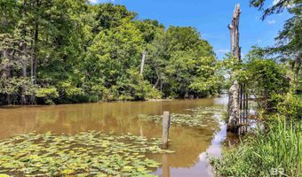 42168 Bayou Rd, Bay Minette, AL 36507