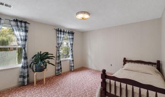 8418 STONE GATE Dr, Annandale, VA 22003