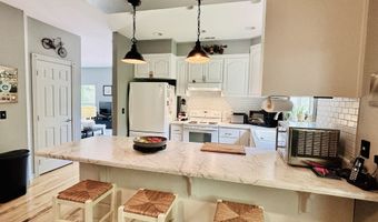 17166 MOUNTAIN Dr, Brookings, OR 97415