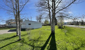 325 1ST N St, Cokeville, WY 83114