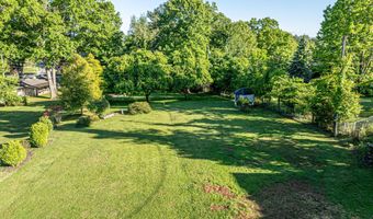 190 Crestview Dr, Abingdon, VA 24210