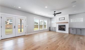 3601 SW Aurora Ln, Bentonville, AR 72713