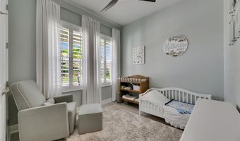 7420 PARADISO Dr, Apollo Beach, FL 33572