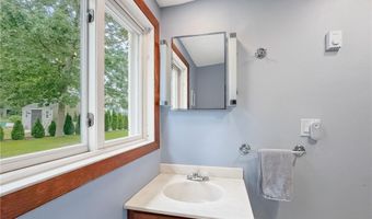 40 Alder Rd, Charlestown, RI 02813