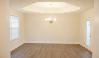 273 Holmesville Ave, Baxley, GA 31513