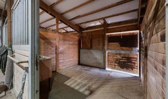 24585 Dodds Rd, Bend, OR 97701