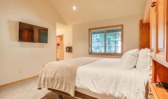 17295 Azusa Rd, Bend, OR 97707