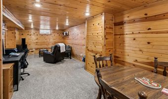 2202 6th Ave, Anoka, MN 55303