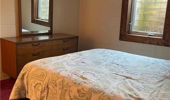 1805 10th Pl NE, Austin, MN 55912