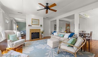 145 Bay Ave, Apalachicola, FL 32320