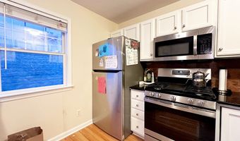 15 Scuppo Rd 504, Danbury, CT 06811