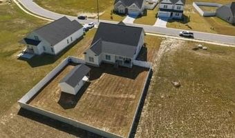 821 Fairway Rd, Ayden, NC 28513