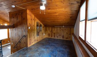 116 Pond St, Newton, NH 03858