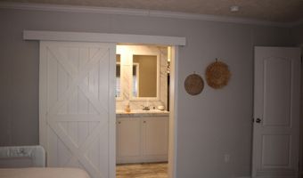658 Stone Rd, Benton, TN 37307