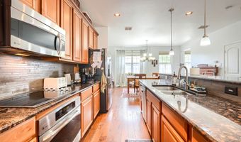 3885 Asbury Ln, Addison, TX 75001