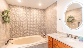 77 Golf Ter, Bigfork, MT 59911
