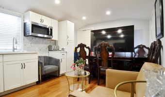 190 W 24TH St, Bayonne, NJ 07002