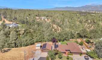 6710 Whispering Canyon Dr, Anderson, CA 96007