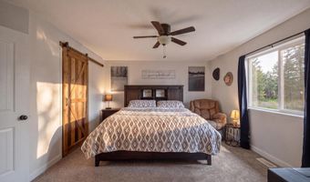 16 Hadley Ln, Blanchard, ID 83804