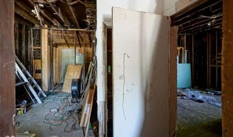 2209 Noble St, Anderson, IN 46016