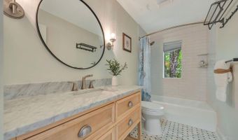 7708 Creekwood Ln, Amberley, OH 45237