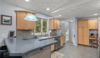 4 Hunters Run, North Providence, RI 02904