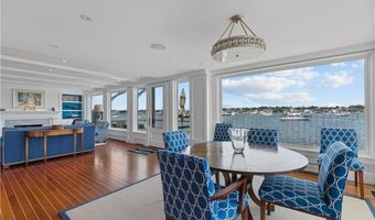 19 Defenders Row, Newport, RI 02840