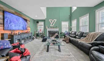 1 SOUTHDOWN Dr, Andover, NJ 07848