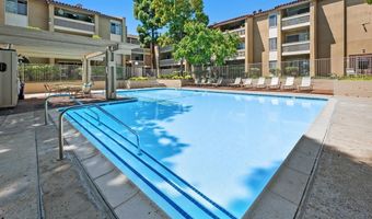 1855 Diamond St 5-221, San Diego, CA 92109