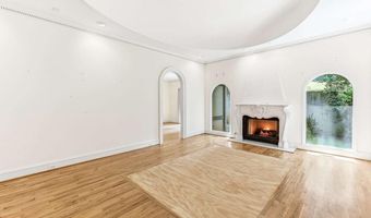 372 Woodhaven Dr, Athens, GA 30606