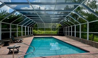 18220 Elmwood Dr, Alva, FL 33920
