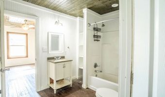 425 Gregg St, Albany, TX 76430