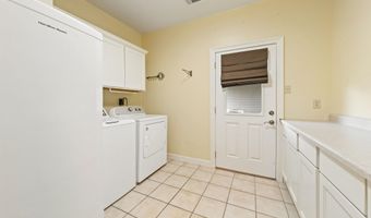 302 Riverside Dr, Berwick, LA 70342