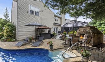 6 Surle Ct, Bayville, NJ 08721