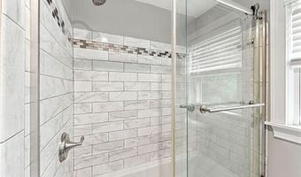 216 Hyde St, Cranston, RI 02920