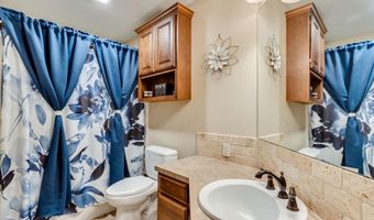 102 N Finch Ct, Andale, KS 67001
