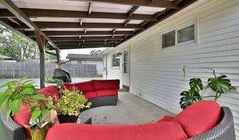 511 W BYRON Ave, Addison, IL 60101