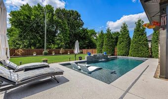 6008 SW Broadway St, Bentonville, AR 72713