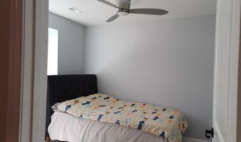 25501 EMERSON OAKS Dr, Aldie, VA 20105