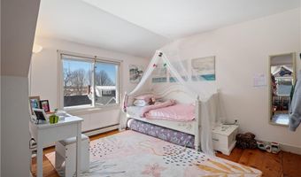 11 O'Donnell Rd, Middletown, RI 02842