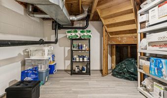 15 Kennedy Ct, Middletown, NJ 07748