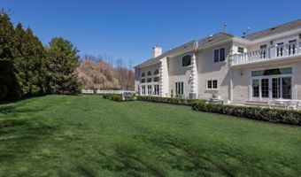 6 Hayes Ct, Atlantic Highlands, NJ 07716