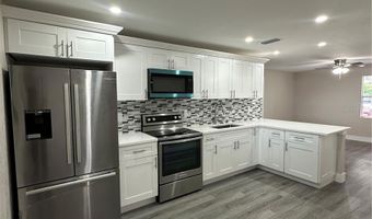 129 FLIPPEN Ave, Avon Park, FL 33825