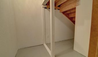 201 4th St, Armstrong, IA 50514