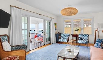 115 Washington St, Newport, RI 02840