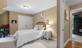 28 Hoop Pole Hill Rd, Chester, CT 06412