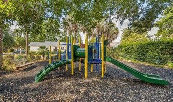 1 Wateree Ct, Beaufort, SC 29902