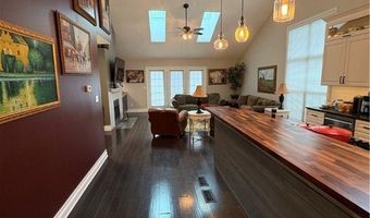 704 Elmwood Pt, Aurora, OH 44202