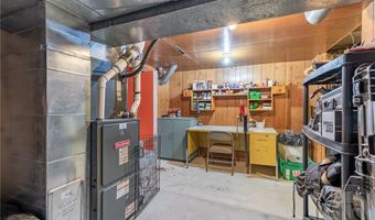 409 E Carbon Ave, Bridger, MT 59014